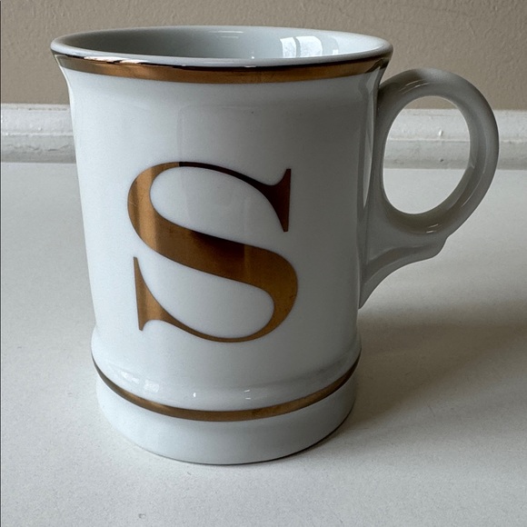Williams Sonoma Other - Williams Sonoma Monogram 'S' White Ceramic Mug with Gold Trim